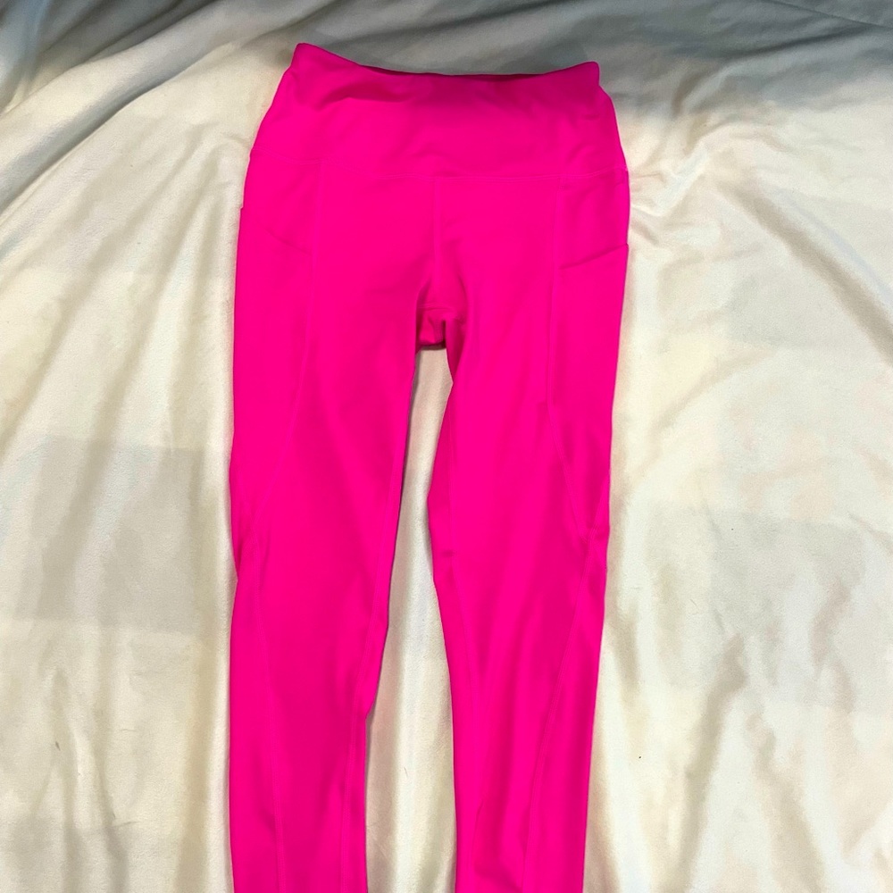 Hot pink Amazon leggings